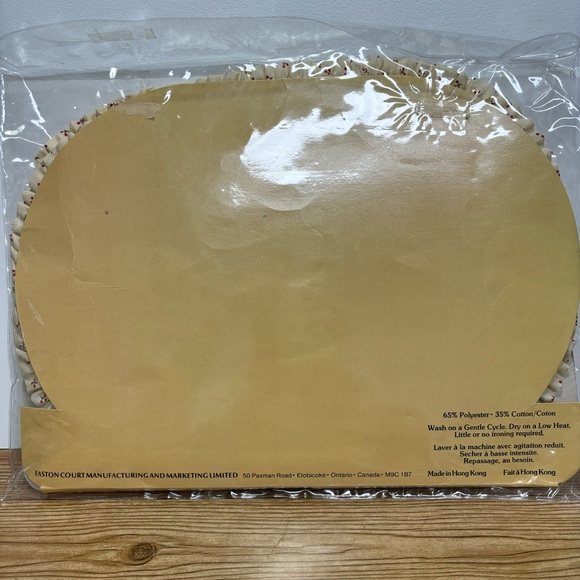 Town And Country 12 Piece Ensemble Of Placemats, Napkins & Napkin Rings - Picture 5 of 9